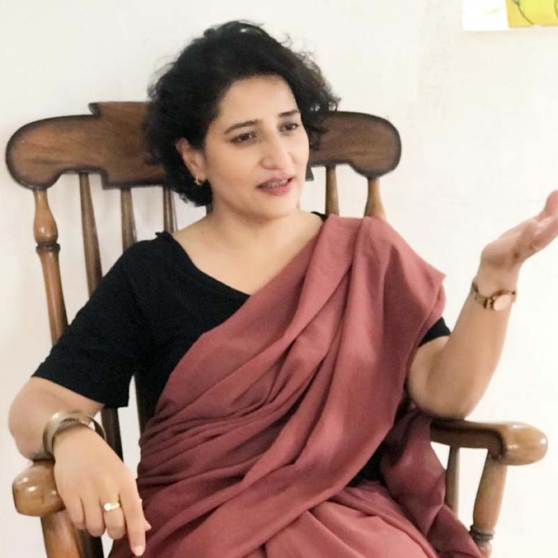 esha-jain-about